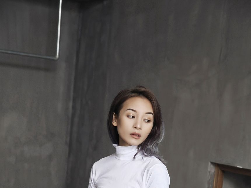 SIMPLE BLACK - T-shirt met korte mouwen en mockneck