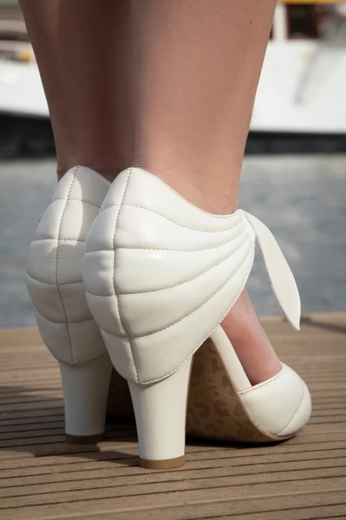Lola Ramona ♥ Topvintage June Portofino pumps in crème