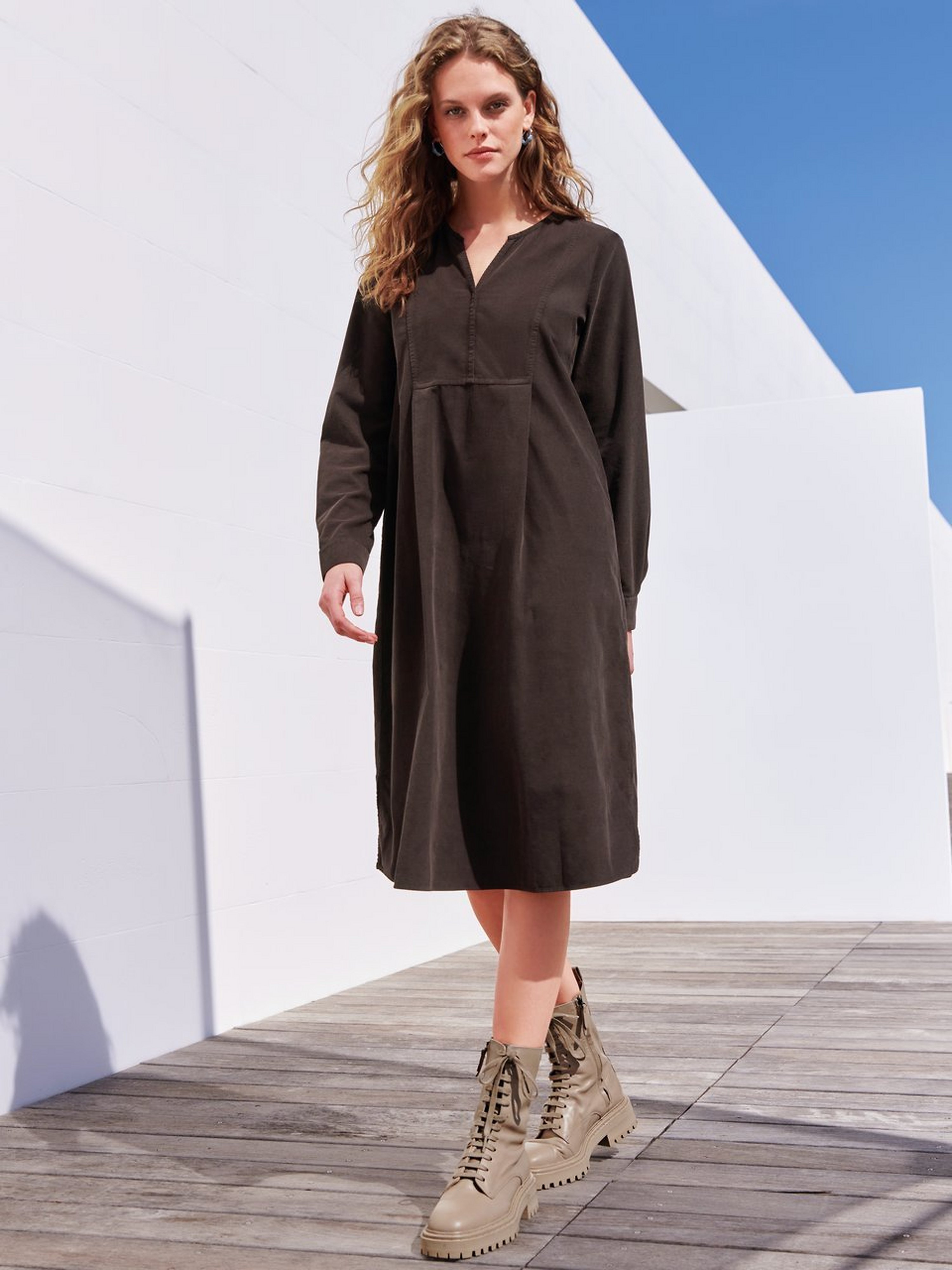 Cord-Kleid