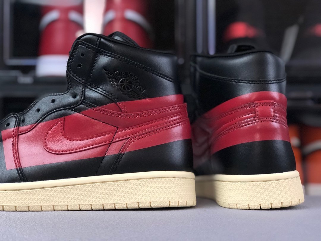 Jordan 1 Retro High OG Def 'Couture'