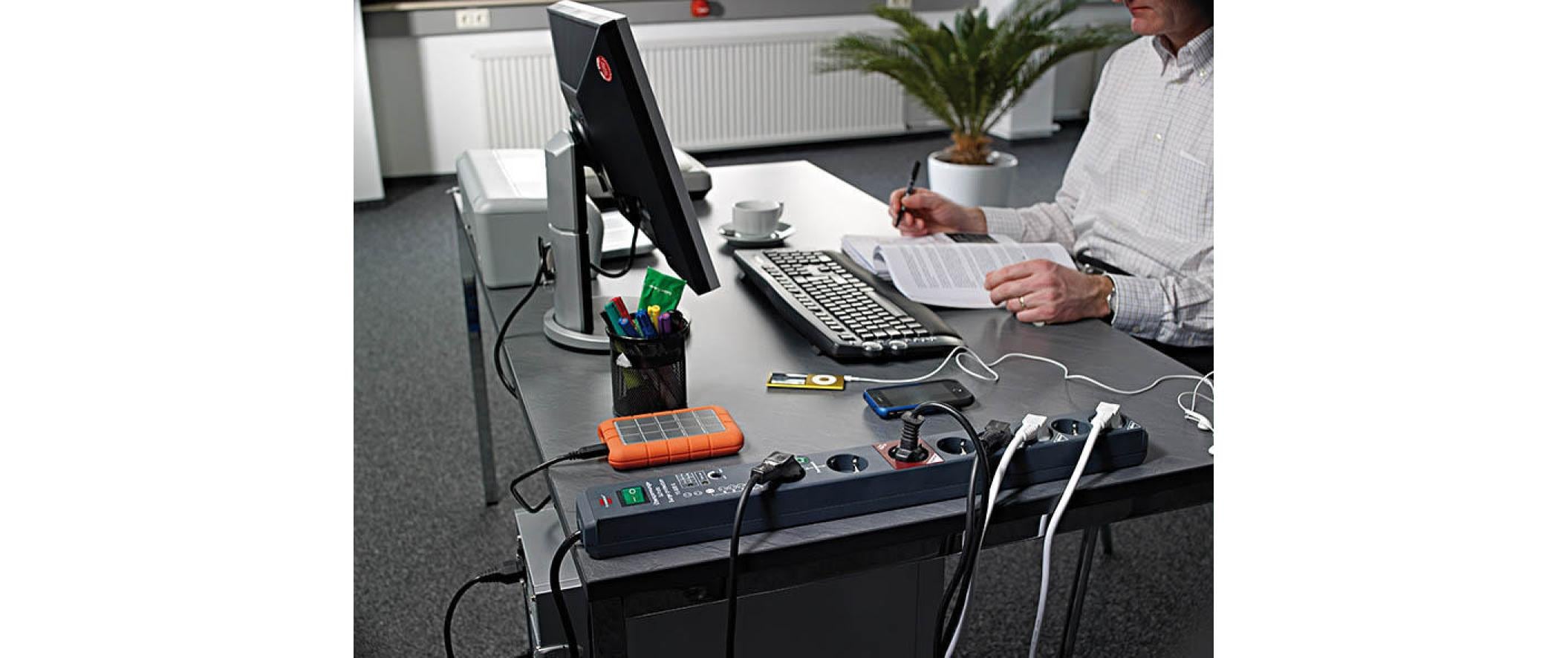 Master-Slave-Steckdosenleiste Secure-Tec 10x T13Automatik-Steckdosenleiste, anthrazit