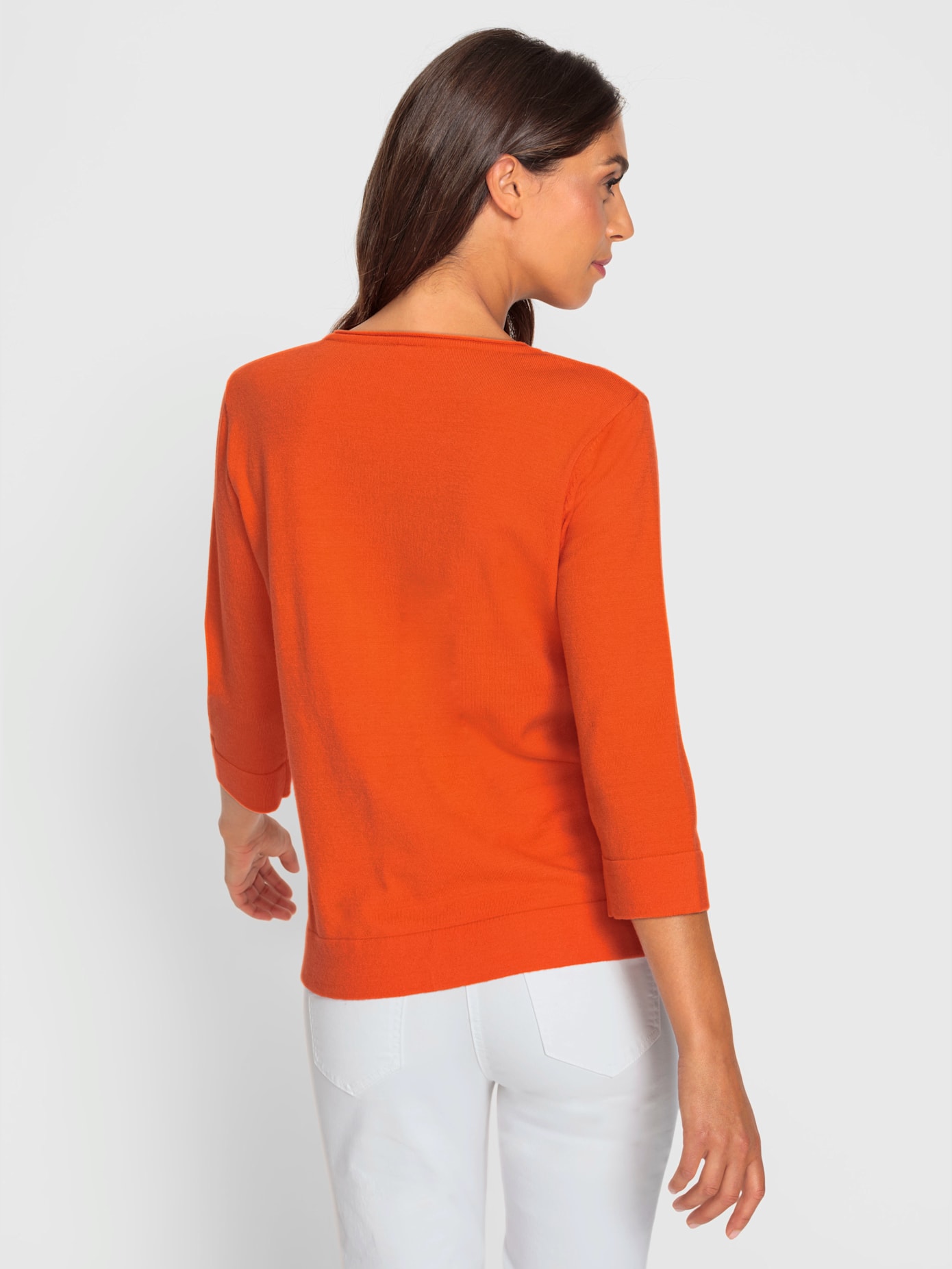 Pull encolure séduisante
