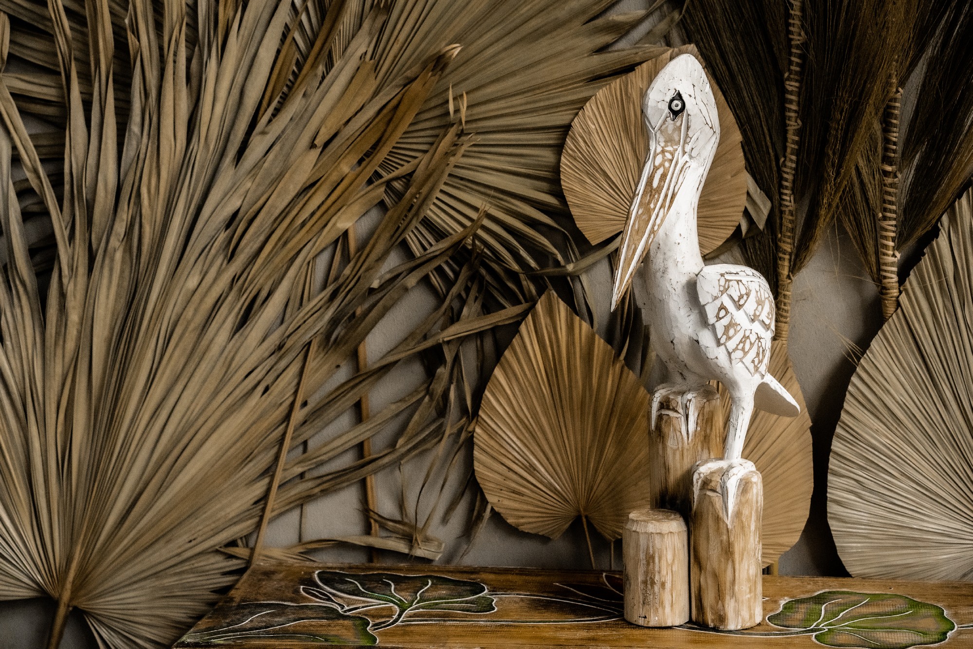 Pelikan-Skulptur weiß, H 60 cm, B 25 cm, L 15 cm von fischer's lagerhaus