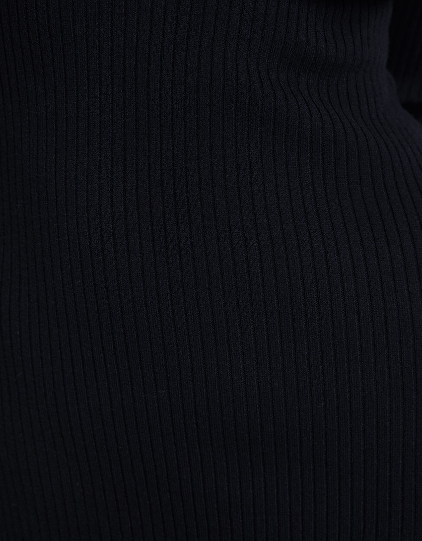 Vestido midi de manga comprida com gola polo