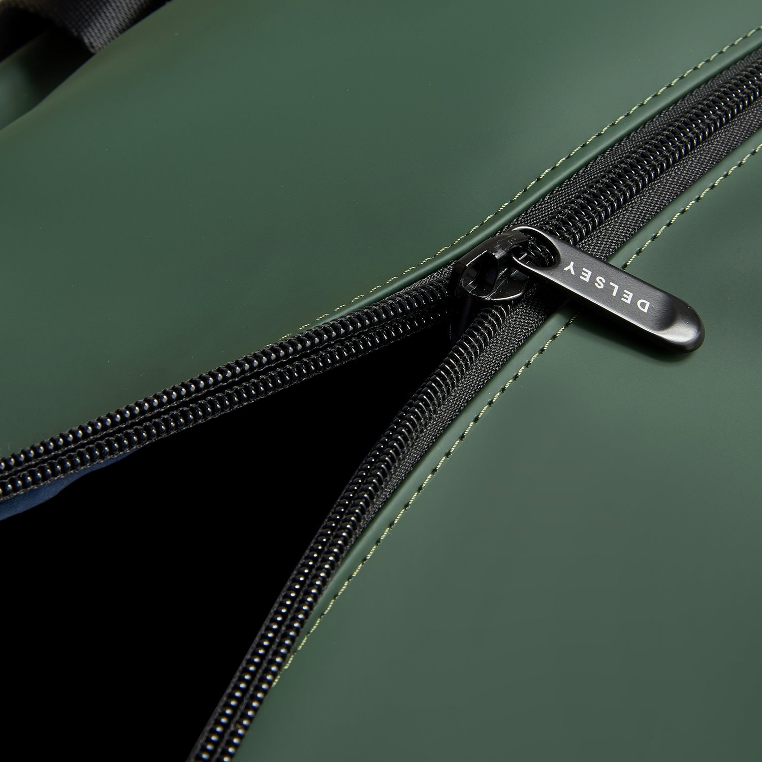 Delsey Turenne Soft Cabin Duffle Bag dark green