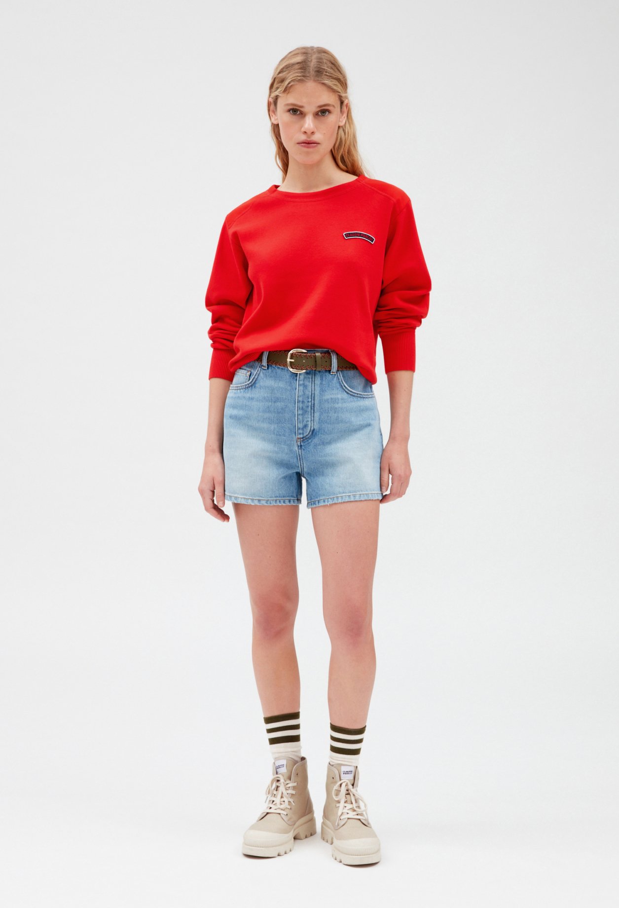 Pull rouge