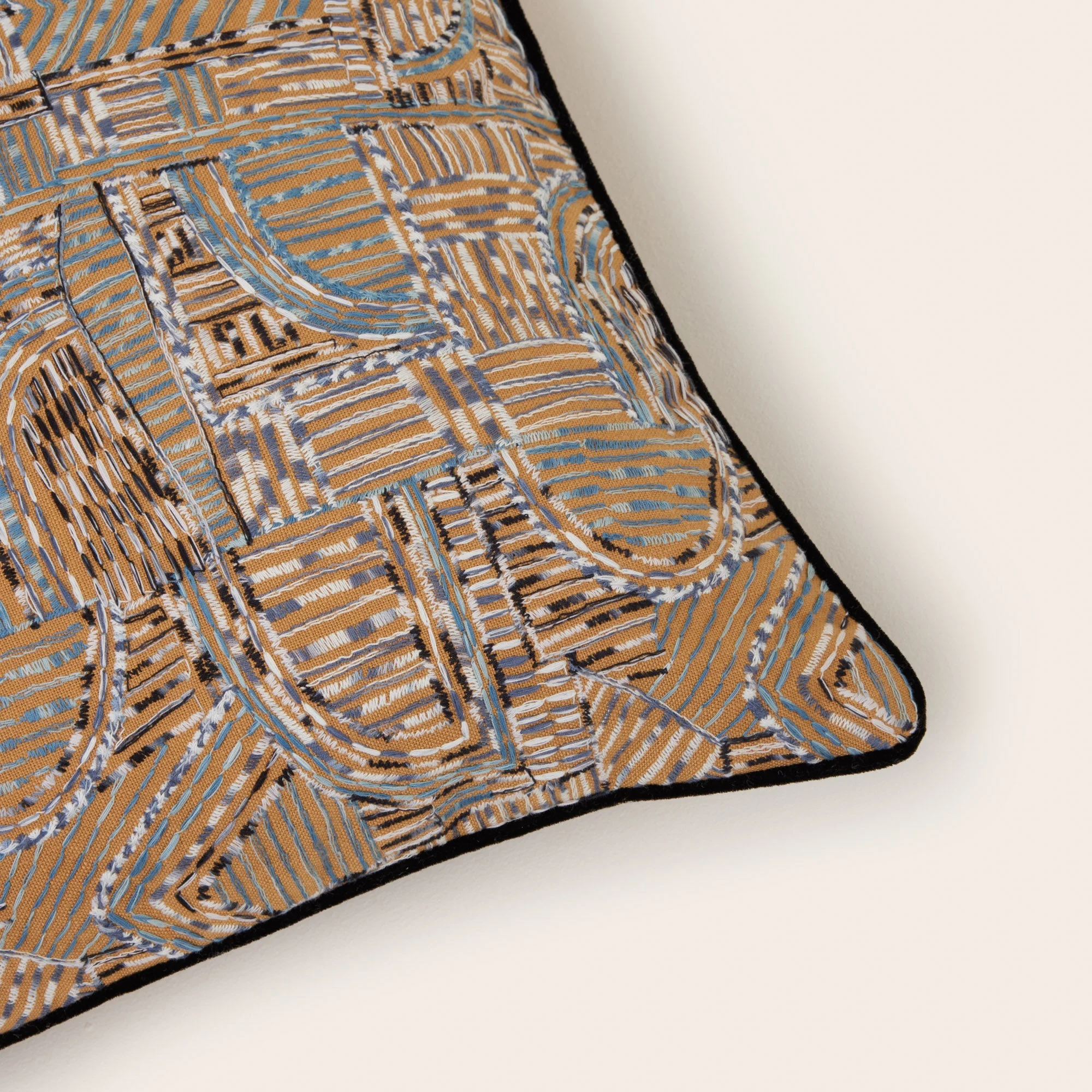 MALEK - Housse de coussin | Marron