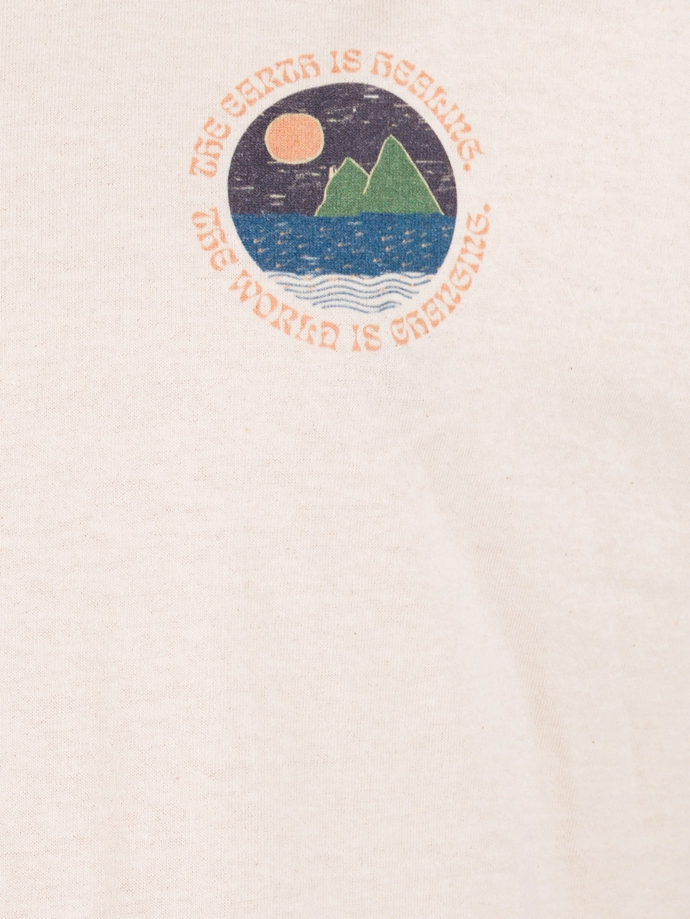 Dravus Healing Earth T-Shirt cream
