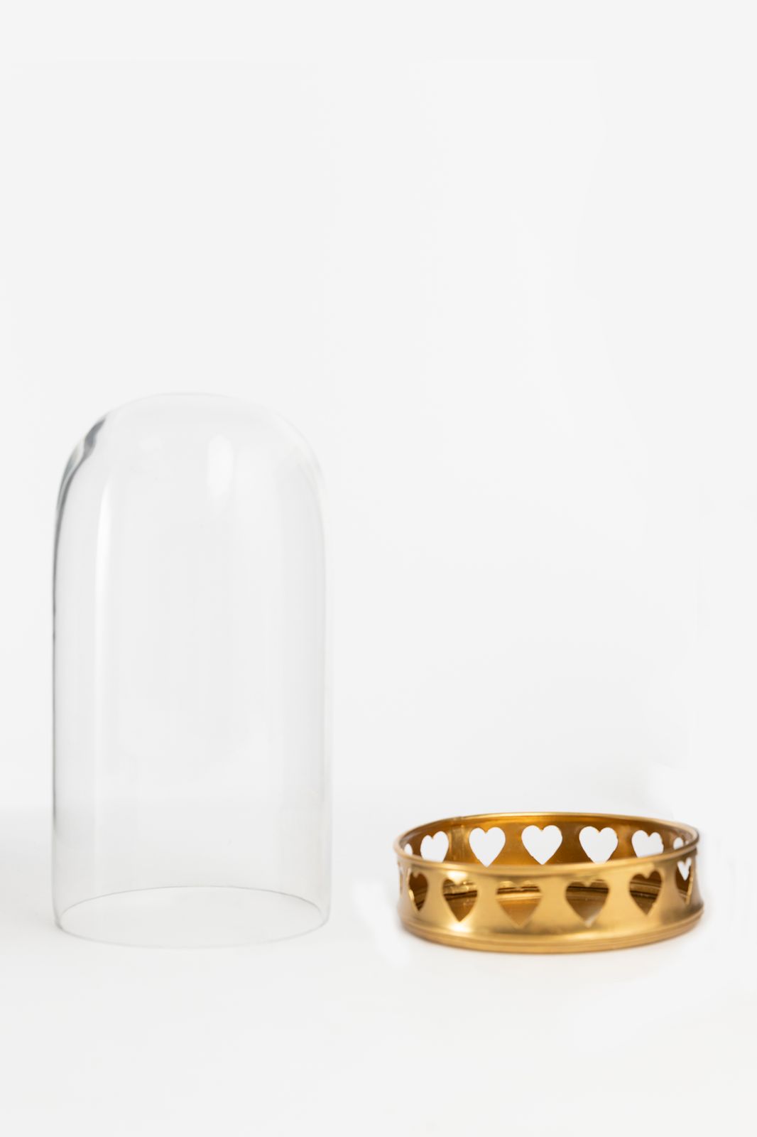 Goudkleurige stolp met hartjes