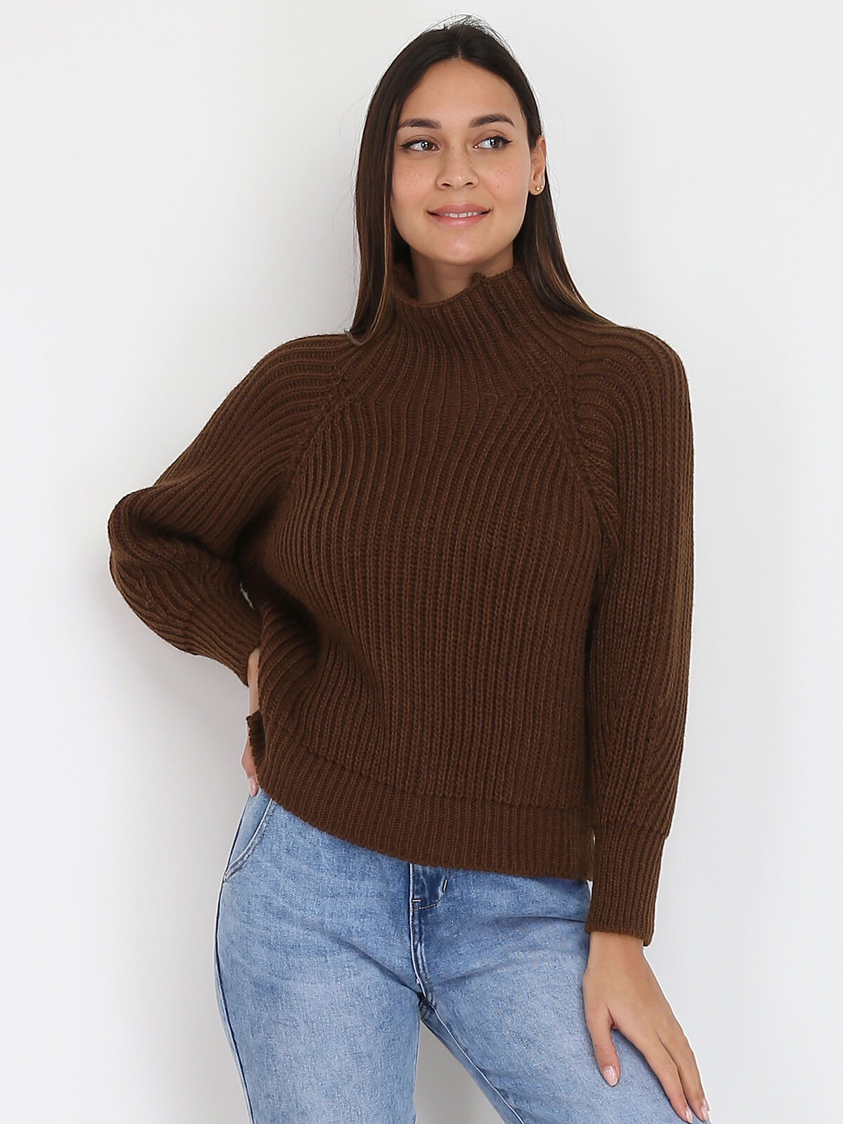 Pull en grosse maille à col montant- Marron