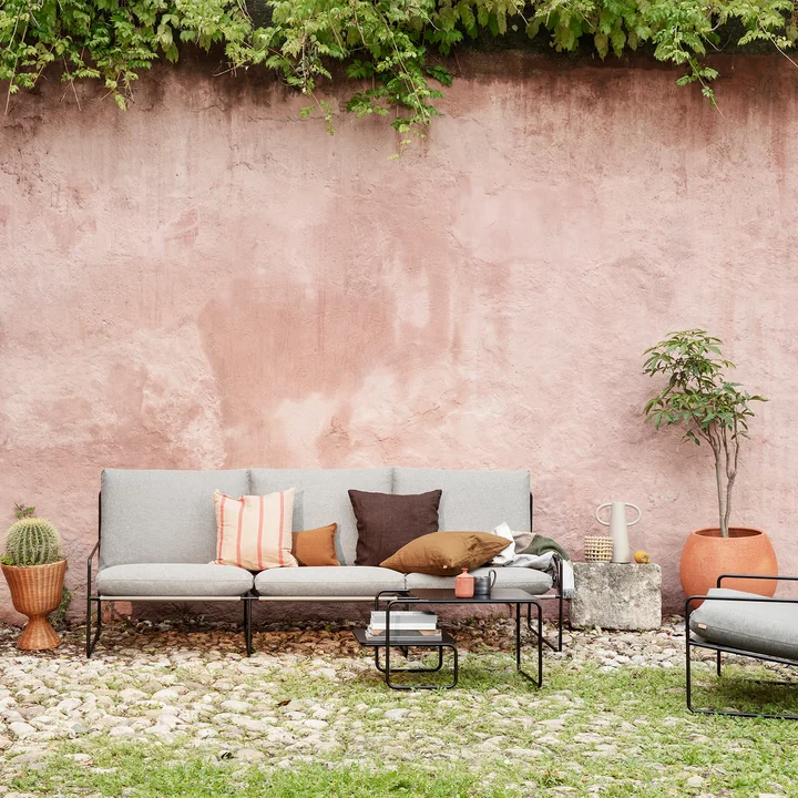 Ferm Living - Desert Dolce Outdoor 2-Sitzer Sofa - schwarz / dark sand