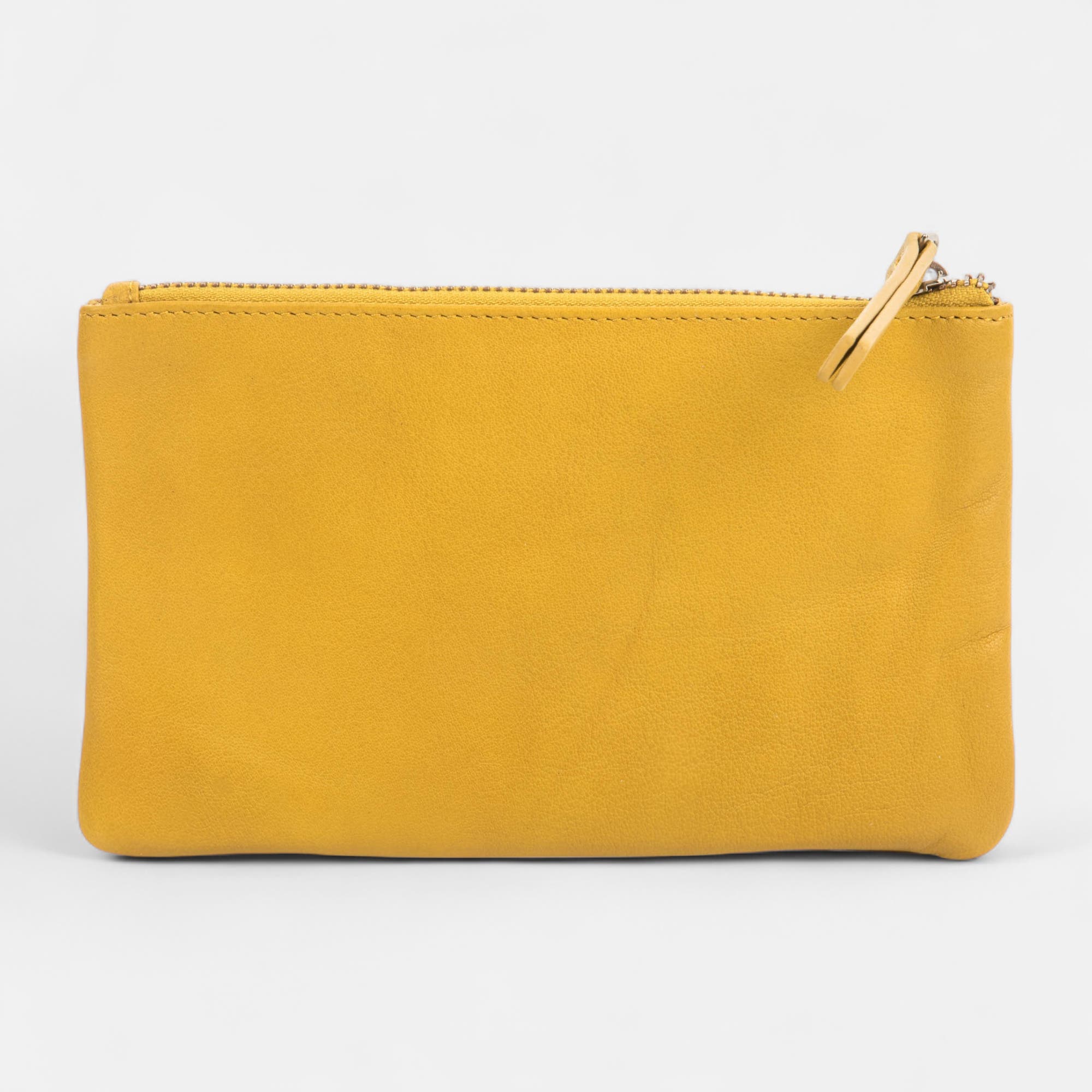 Petite maroquinerie en cuir jaune