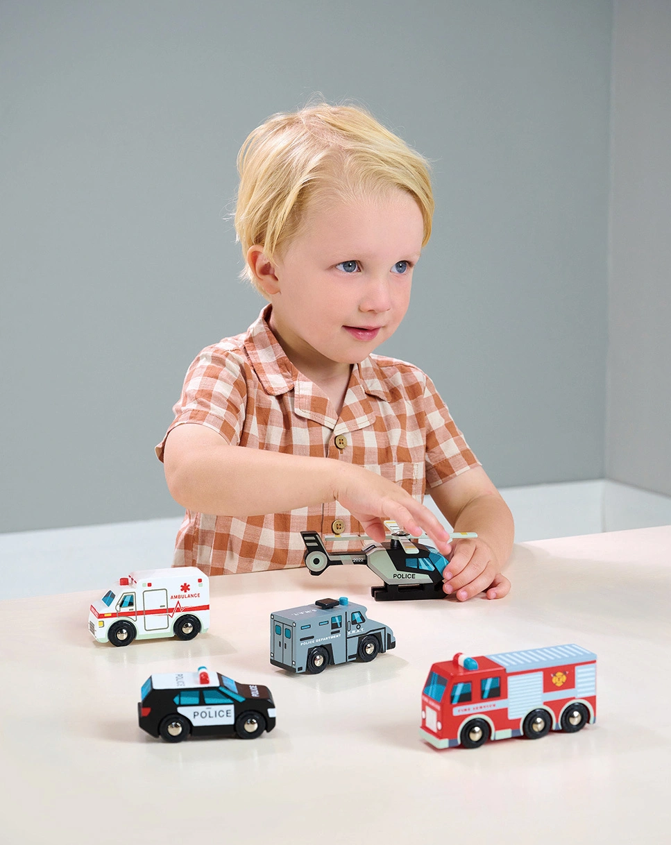 Spielfiguren-Set RETTUNGSFAHRZEUGE 5-teilig aus Holz