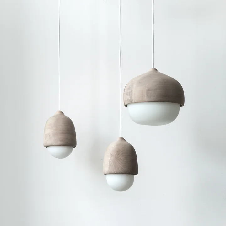 Mater - Terho Pendelleuchte, Ø 13,5 x H 21,5 cm, Erlenholz / weiss