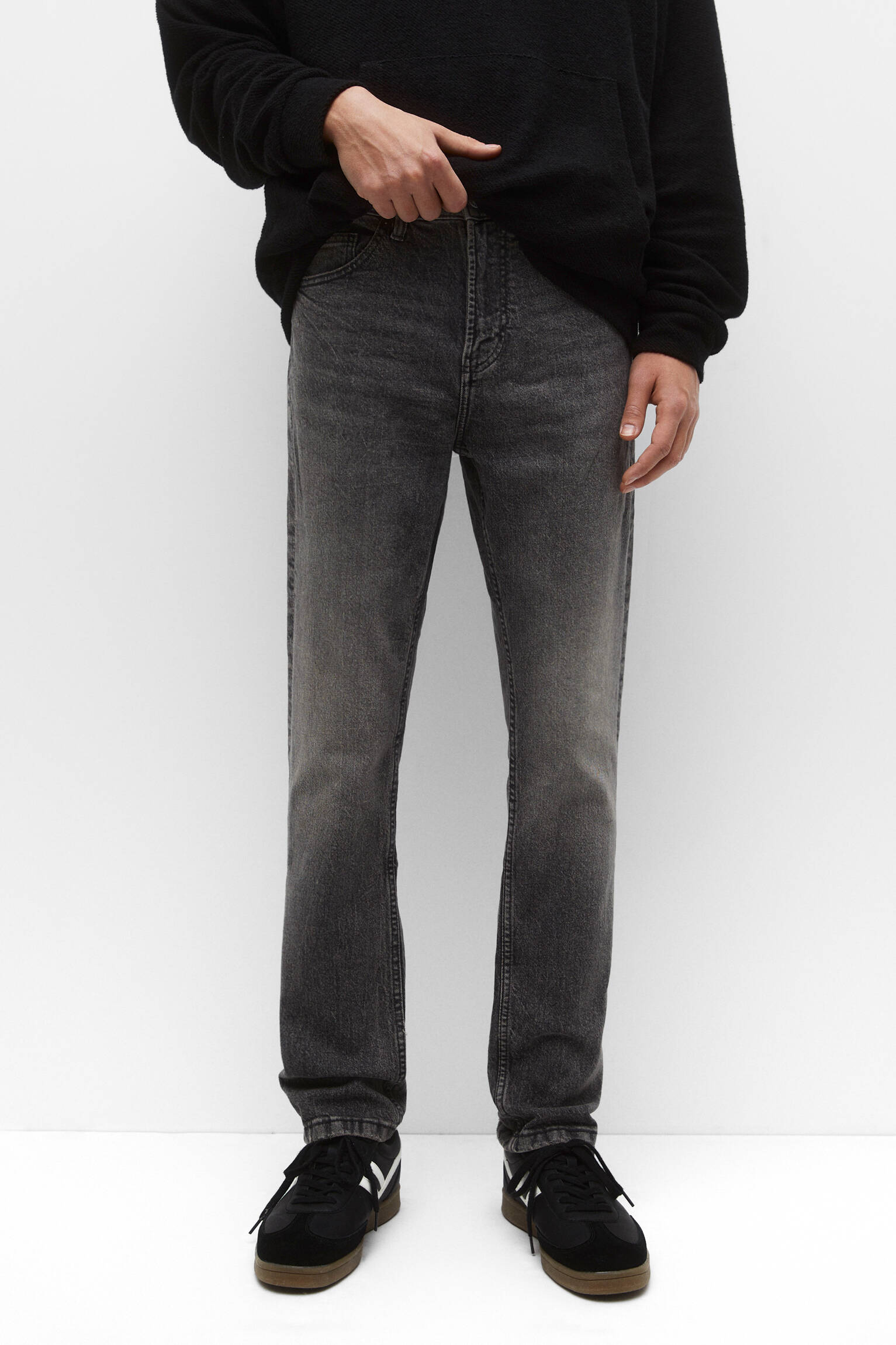 CALÇA JEANS RETA BÁSICA - NEG-DELAV