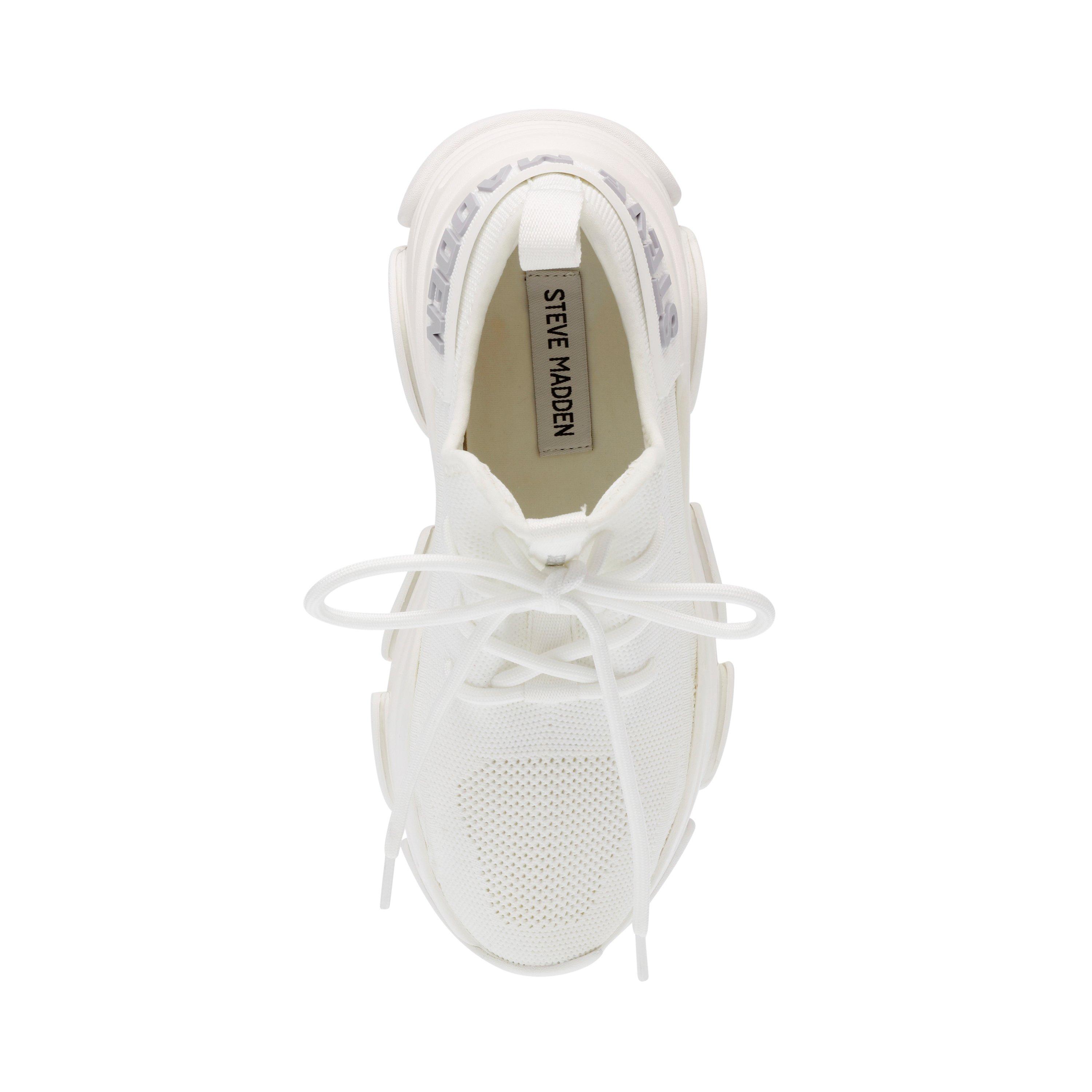 Steve Madden Protege e Sneakers.