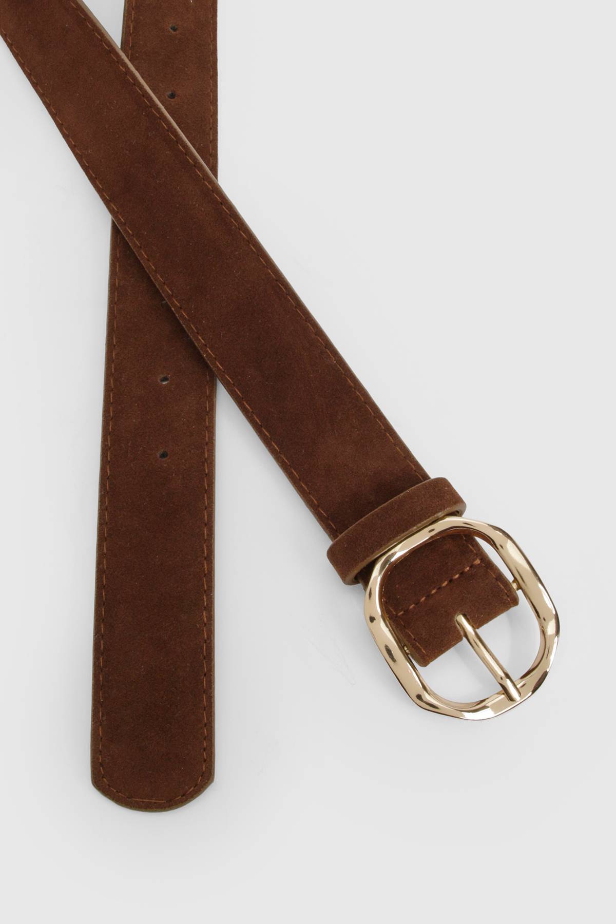 boohoo Ceinture à boucle inclinée en faux suede