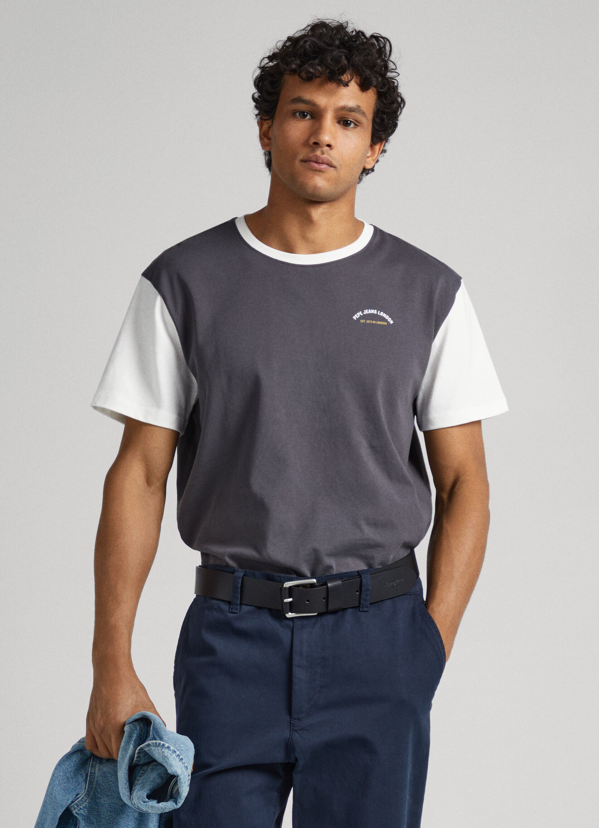 CAMISETA COLOR BLOCK - cinza trovão
