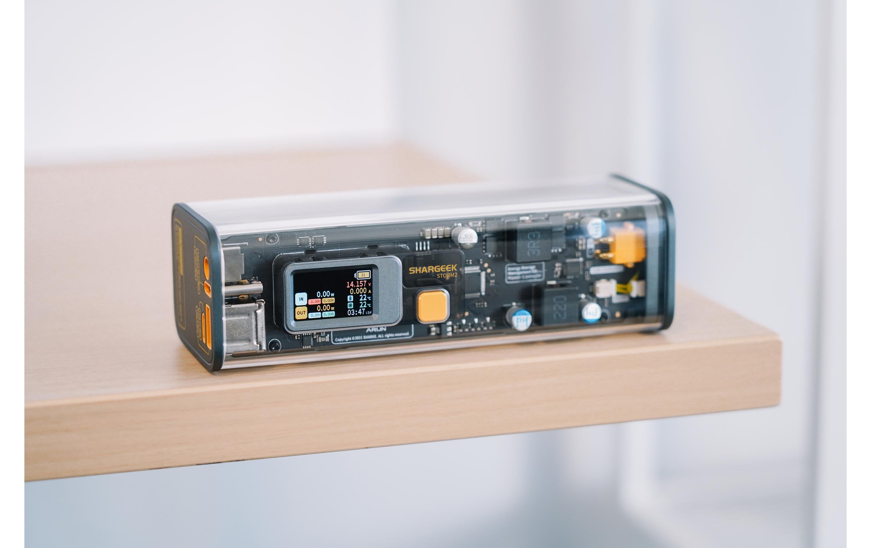 Powerbank Shargeek Storm 2 25600 mAh<br>Handliche Powerbank im transparentem Design