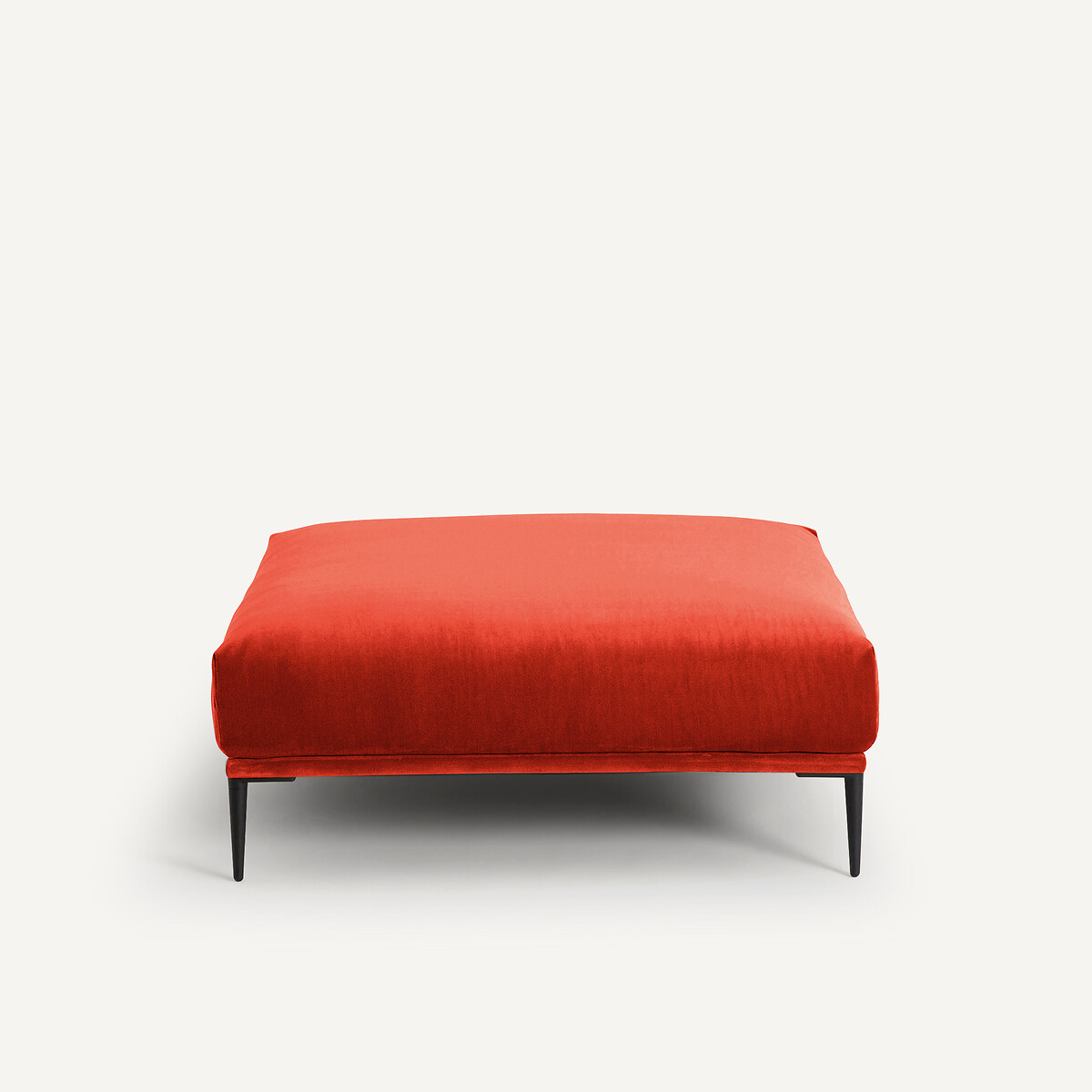 AM.PM<br>Puf XL em veludo, design Oscar E.Gallina