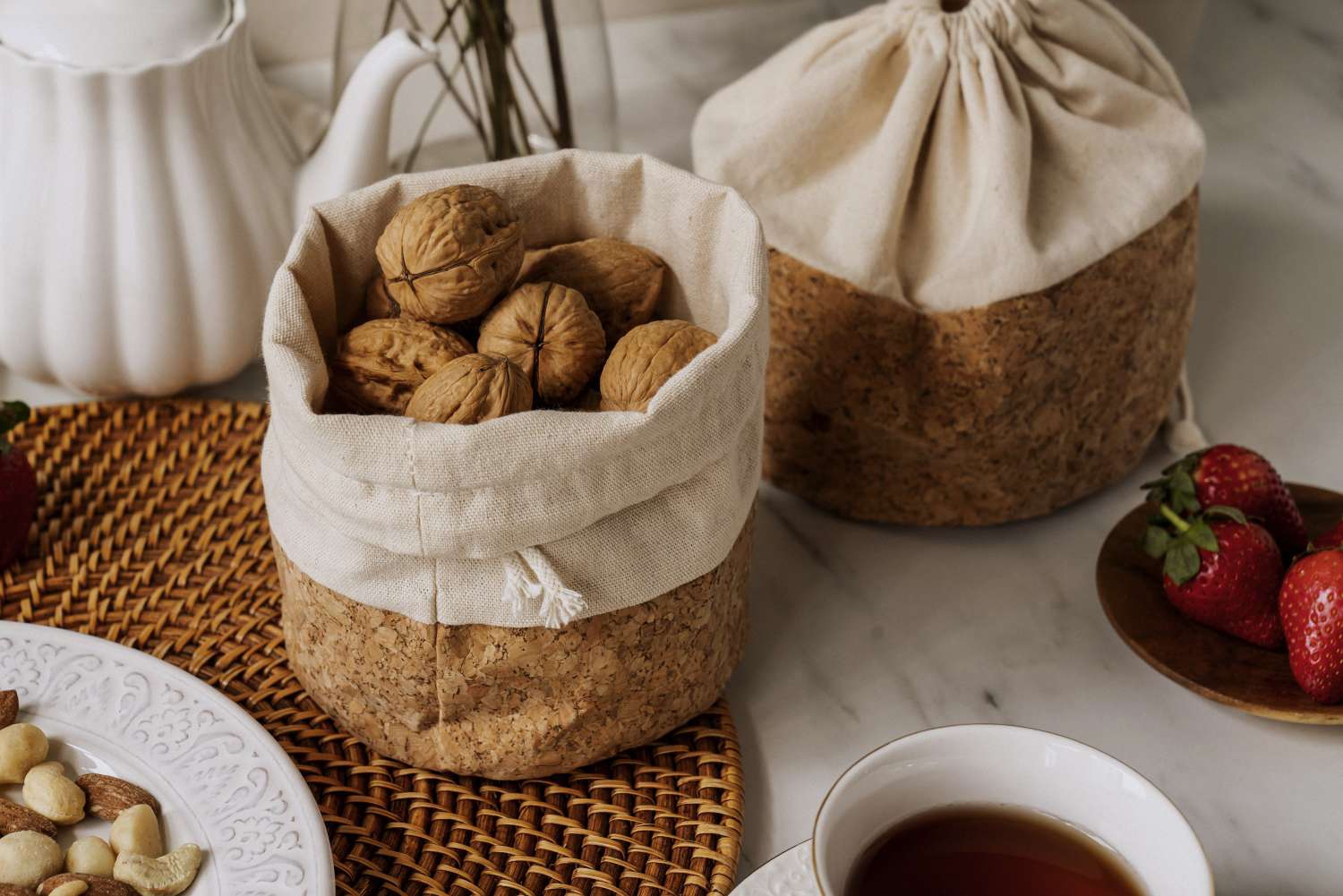 Nuts Innovations Brotsack Früchtekorb Kork mit Kordel Medium