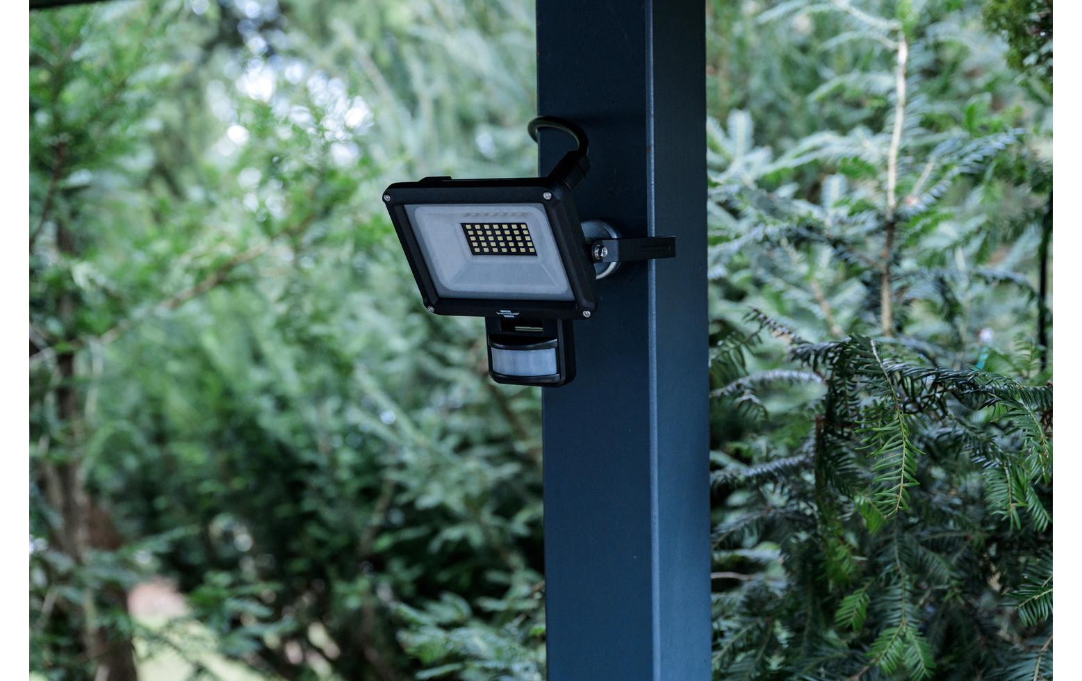 Scheinwerfer LED JARO 3060 P 20 WLED Strahler mit Bewegungsmelder