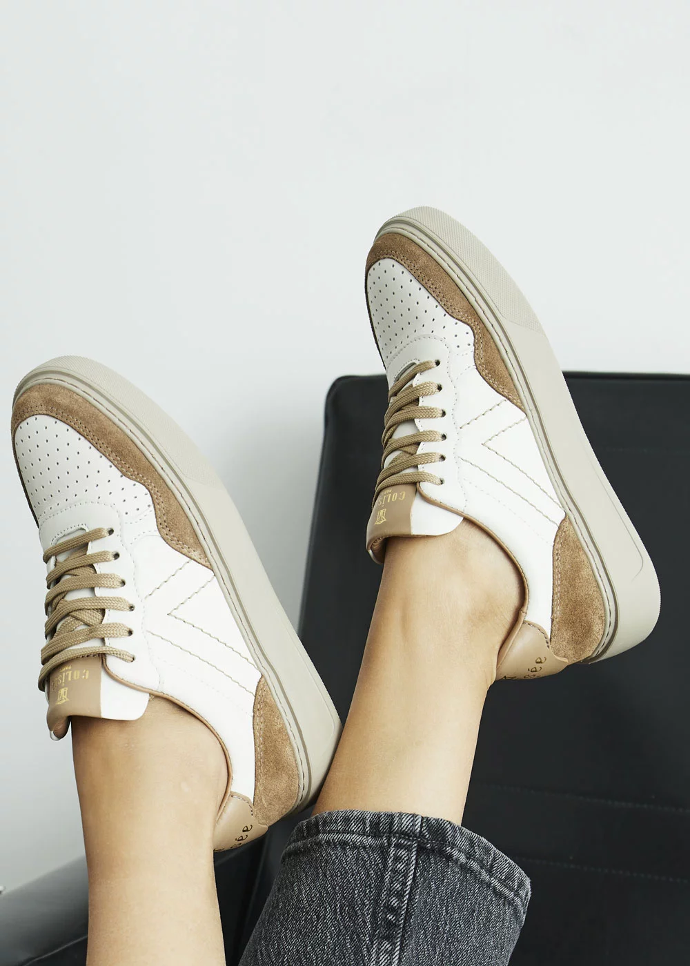 BASKET TIMEA CUIR CAMEL ET BLANC