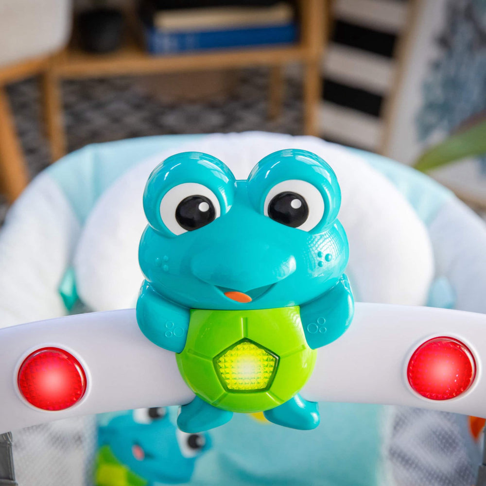 Køb Baby Einstein Kick To It Neptune™ Musical Skråstol