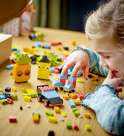 LEGO? Classic - Kreativt Sjov Med Neonfarver 11027 - 333 Dele