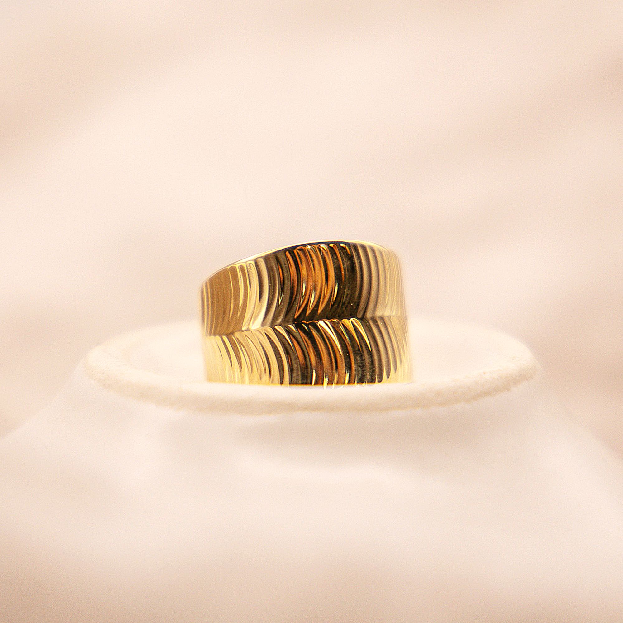 Fascination by Ellen K. Ring 333 Gold diamantiert