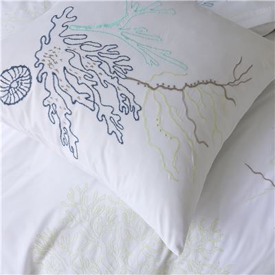 Linge de lit percale brodée