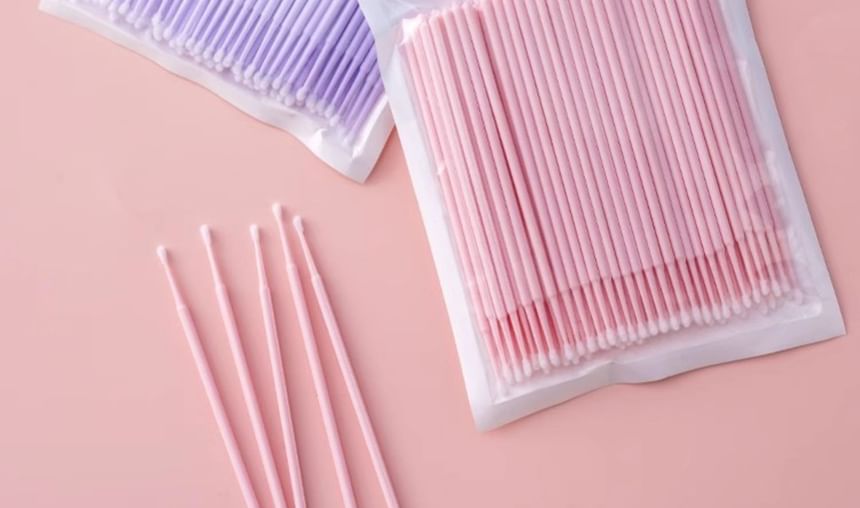 Showroom - Set van 100: Eyeliner wattenstaafjes