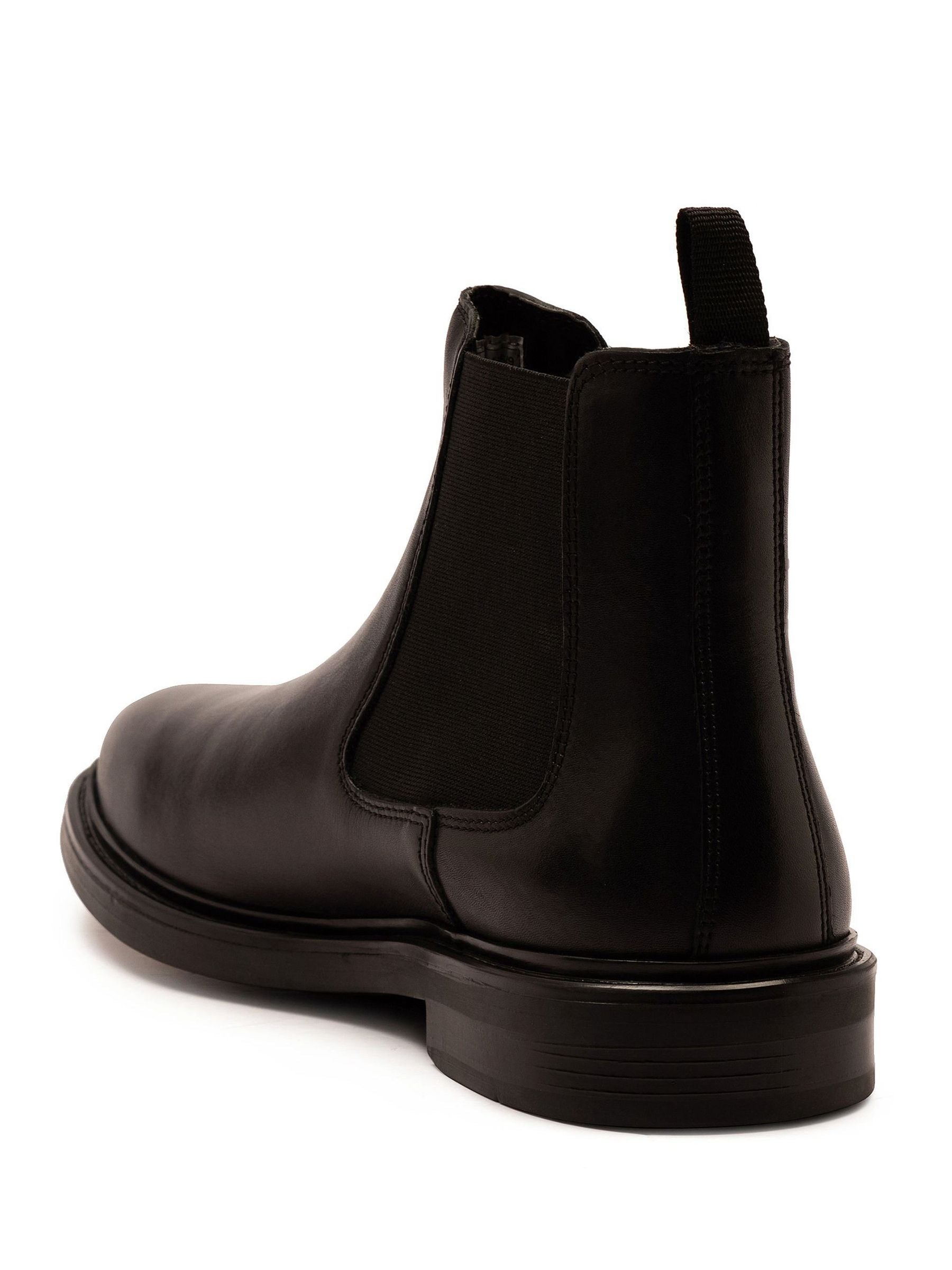 Off The Hook Torrance Leather Slip-On Chelsea Boots