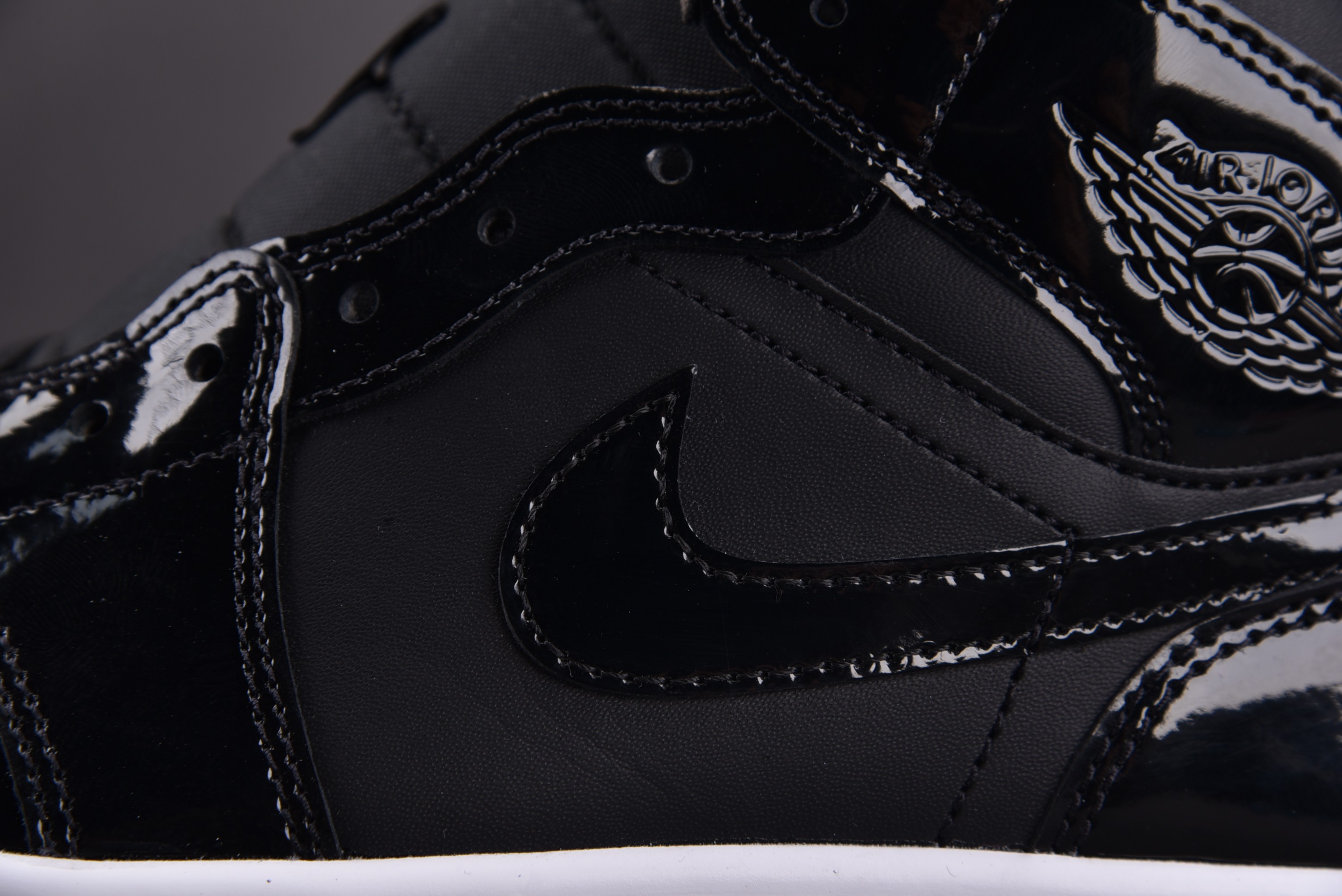 Jordan 1 Mid SE Space Jam