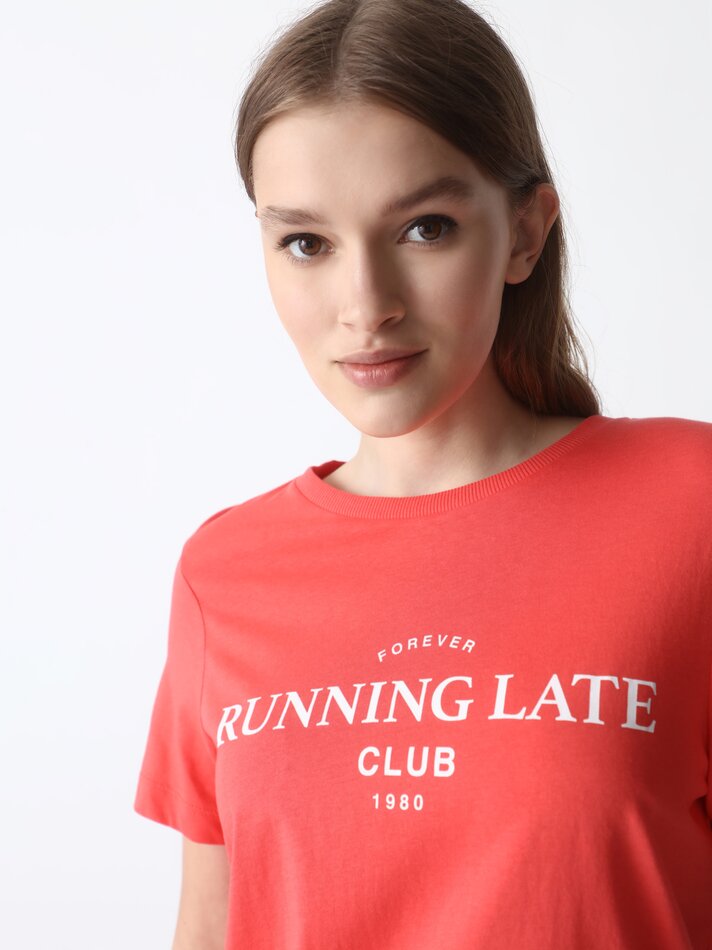 Pacote com 2 camisetas estampadas - Coral Forte