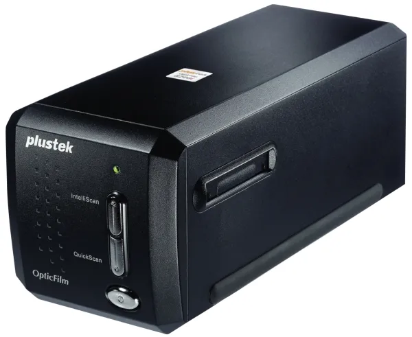 Plustek OpticFilm 8200i SE - filmscanner (35 mm) - CCD - 35 mm film - 7200 dpi x 7200 dpi - USB 2.0