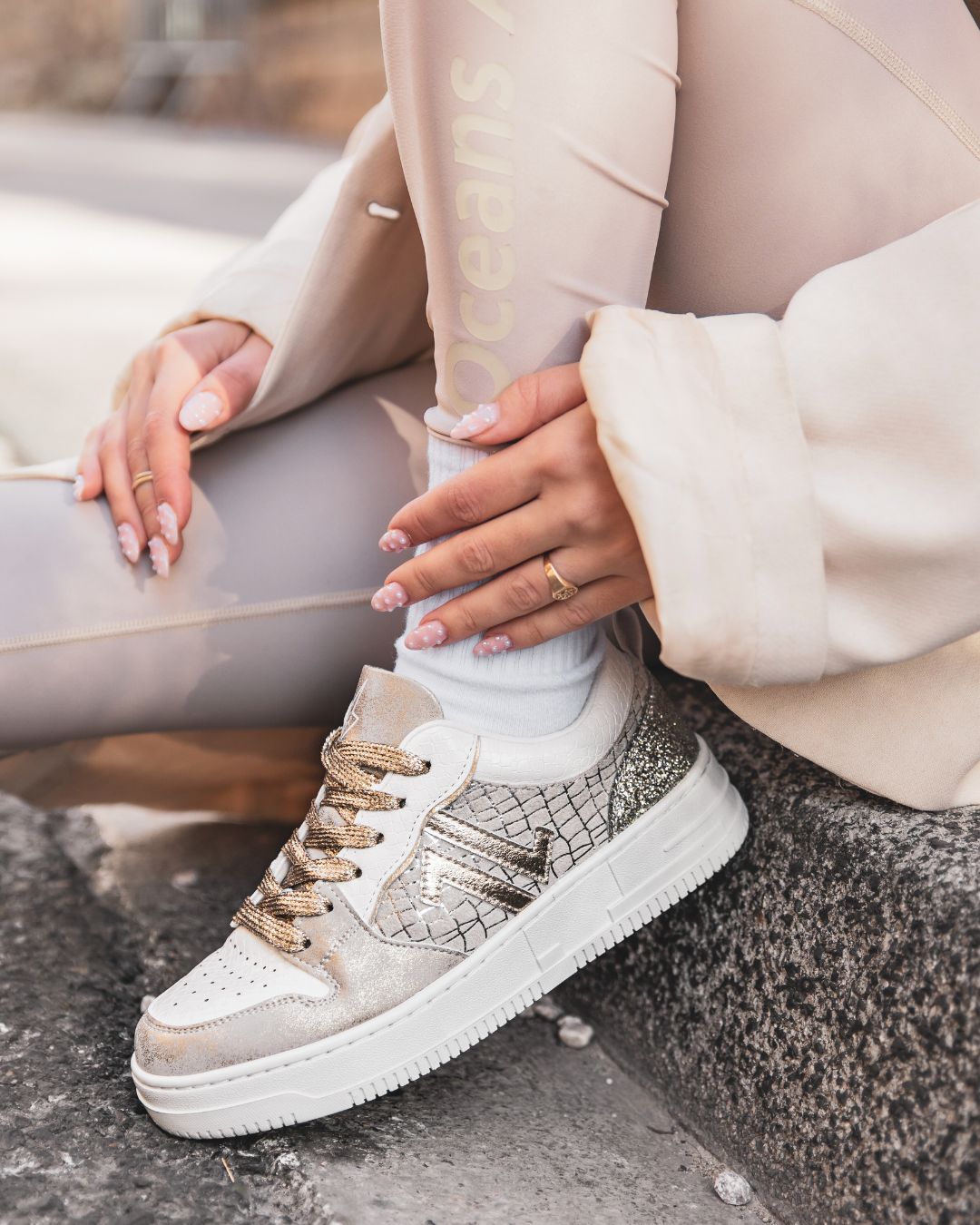 Basket femme taupe à lacets - CL75 WHITE