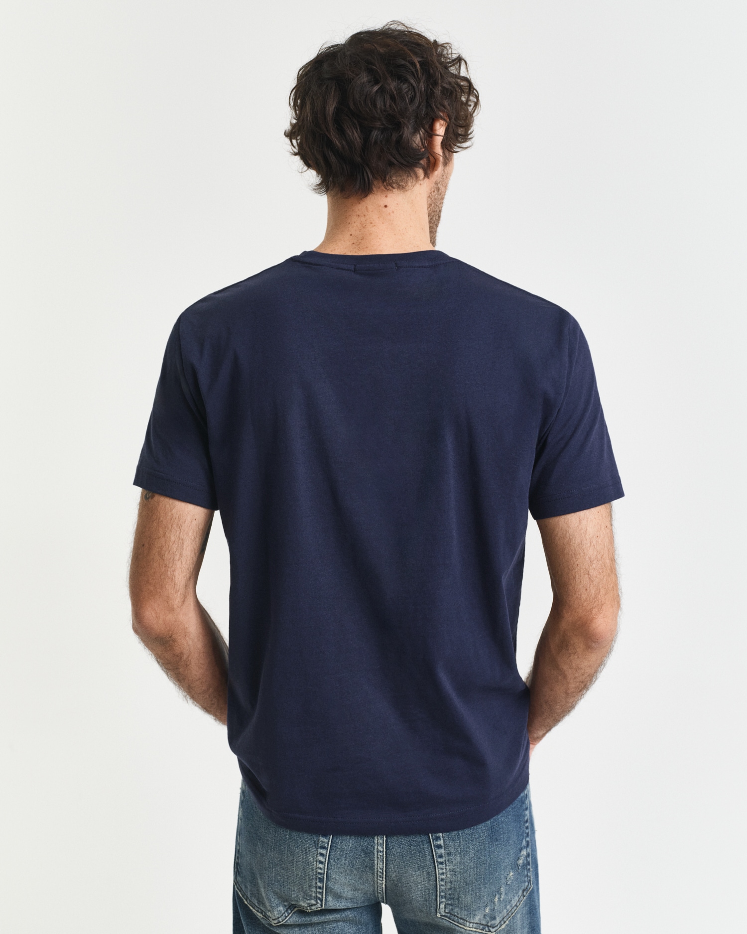 Gant T-Shirt »REG SHIELD SS T-SHIRT«, mit Logostickerei auf der Brust