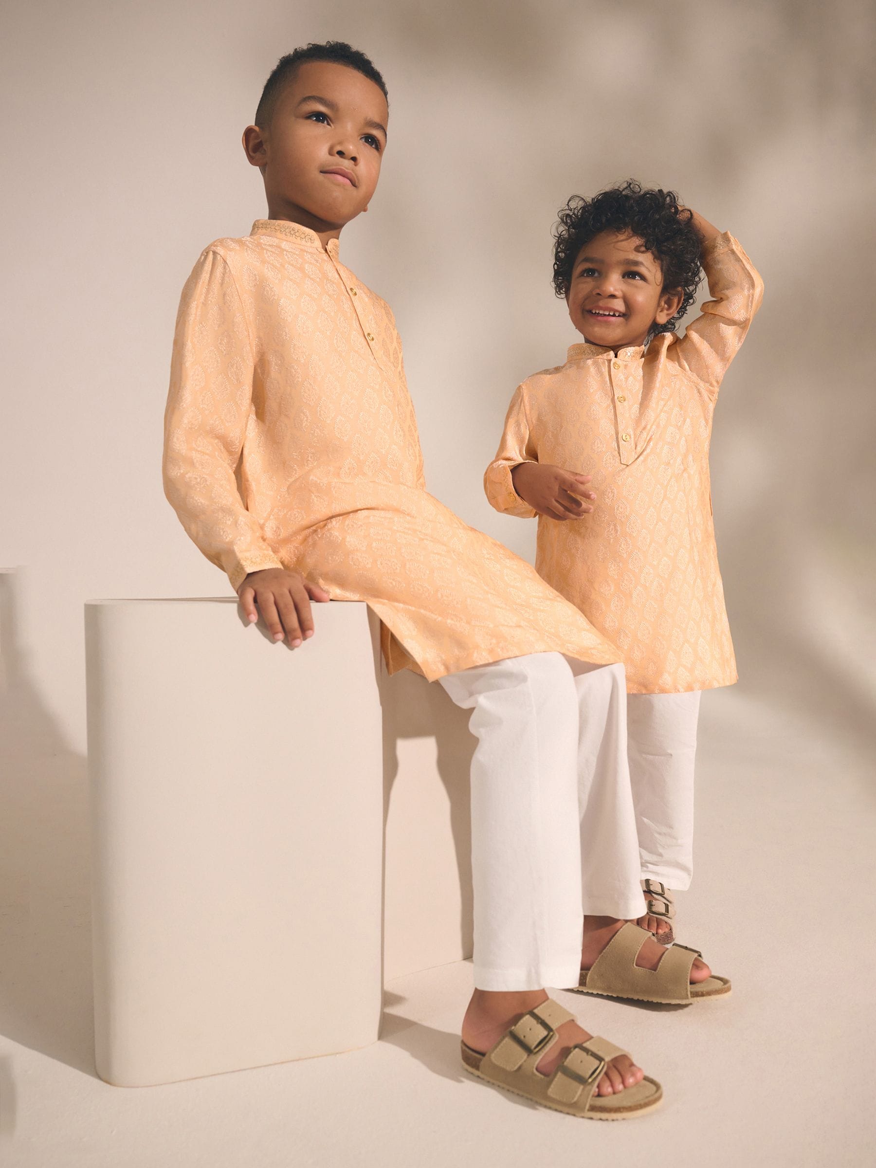 Lichtoranje EMB - Kurta (3mnd -16jr)
