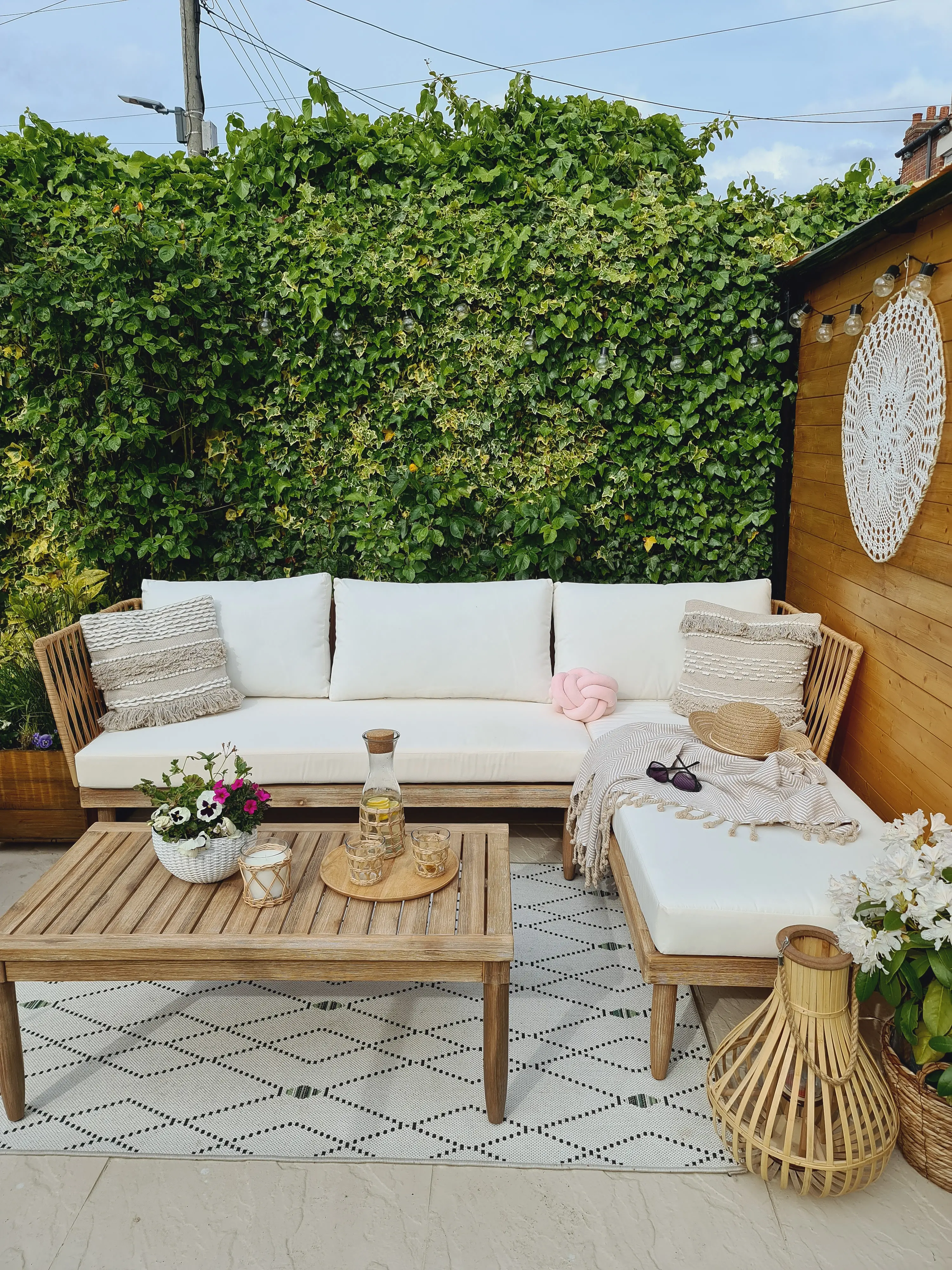 Loungeset met tafel 4-zits CREMONA rechtszijdig Acaciahout Gebroken wit