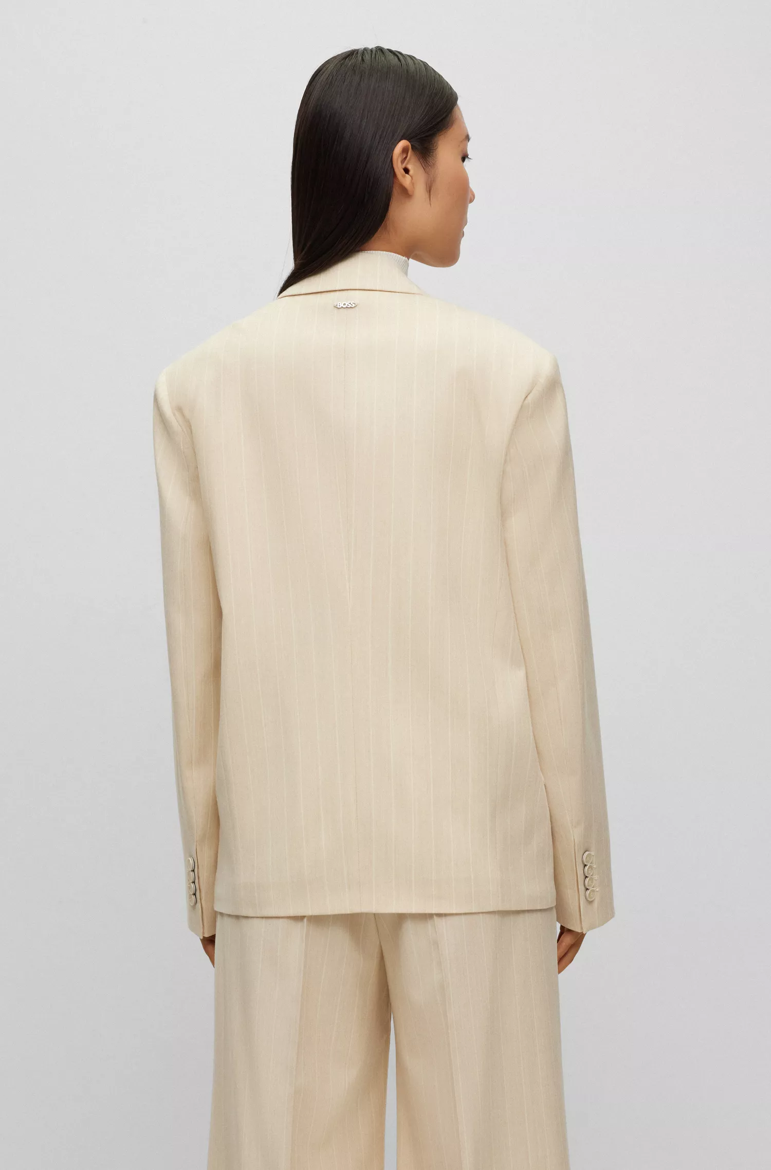 Jaqueta BOSS preta de modelagem oversized em flanela de lã elástica com risca de giz.