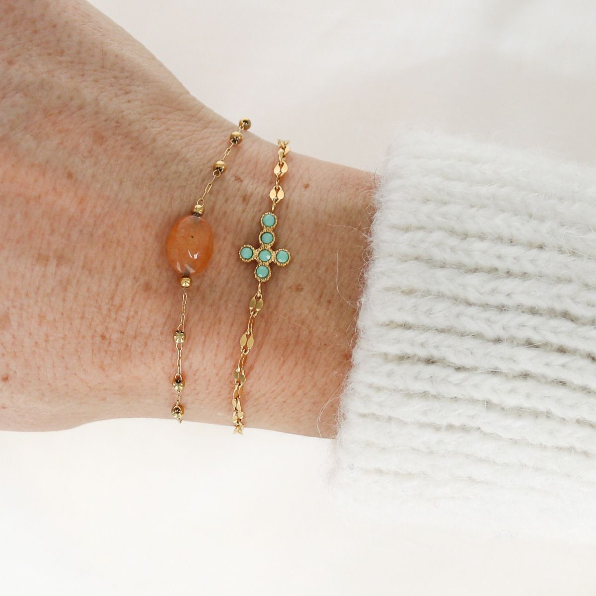 Bracelet doré croix verte Nusa Dua