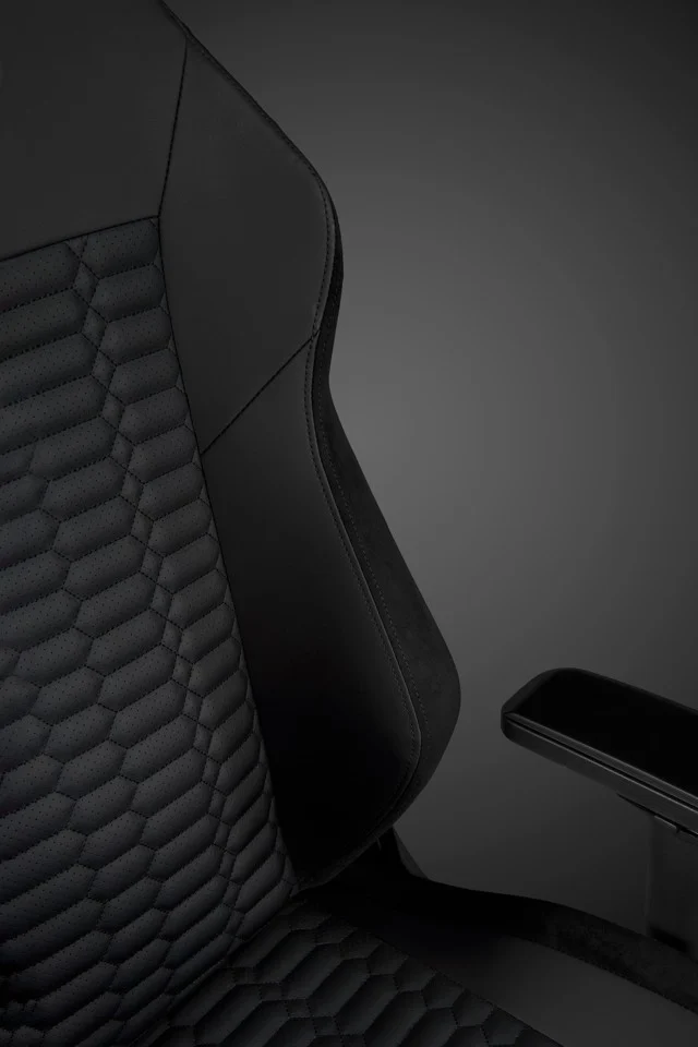 Apollon Classic / Black Metal Black seat + Black logo
