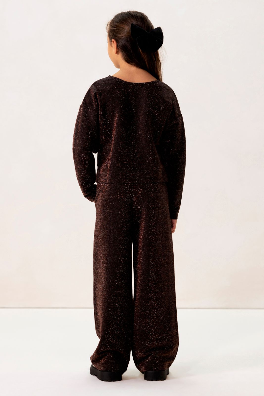 Bronskleurige longsleeve met knoopdetail