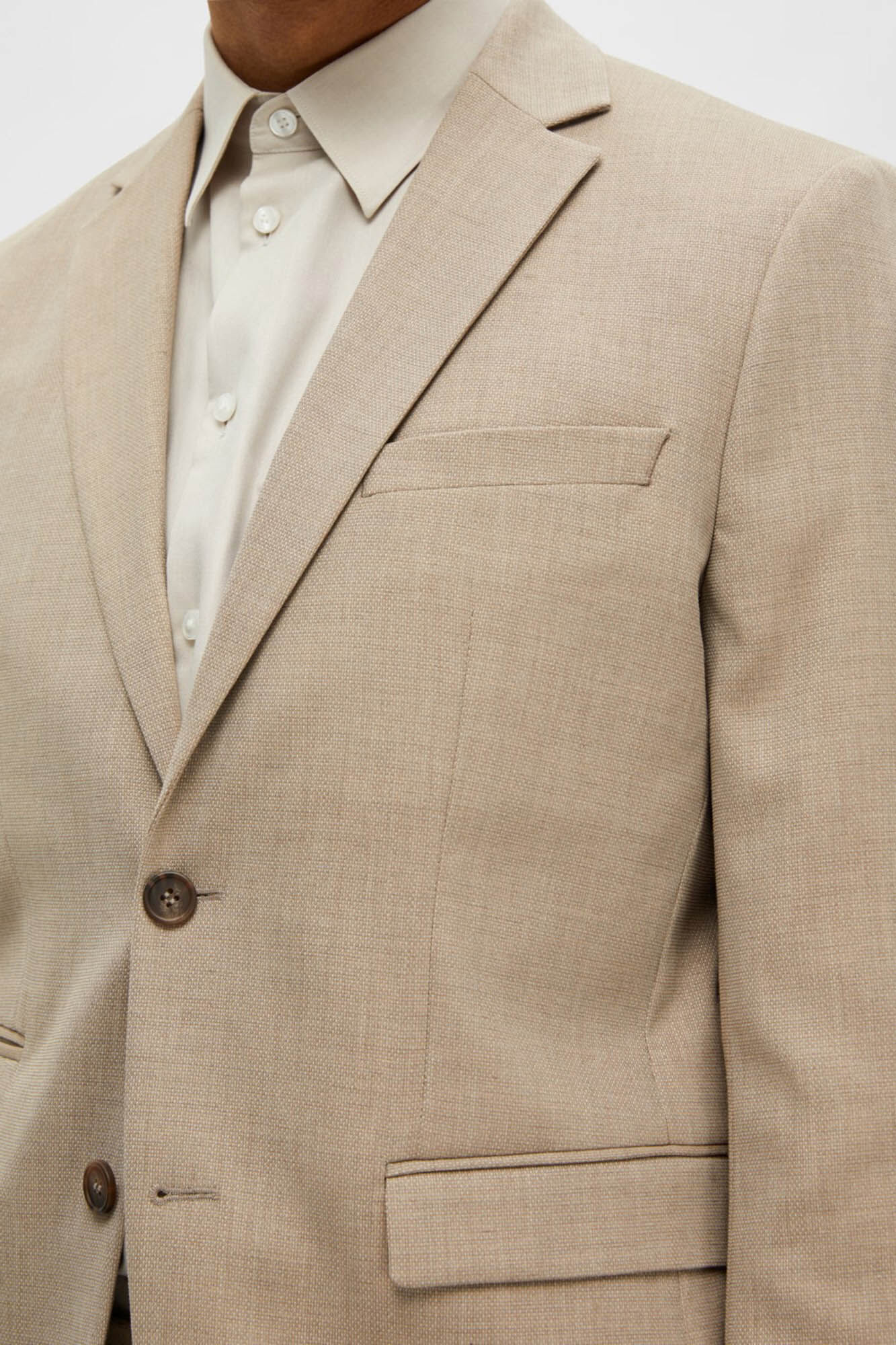 Corte slim fit estilo americano com lã - Marrom