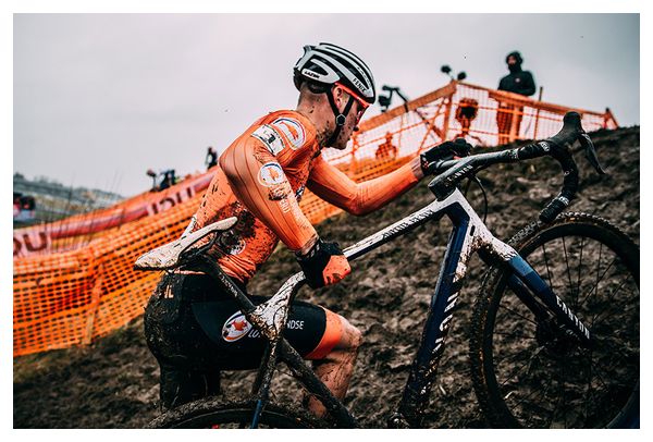 Selle Selle Italia Flite Boost Kit Carbonio Superflow MVDP (Mathieu Van Der Poel) Blanc