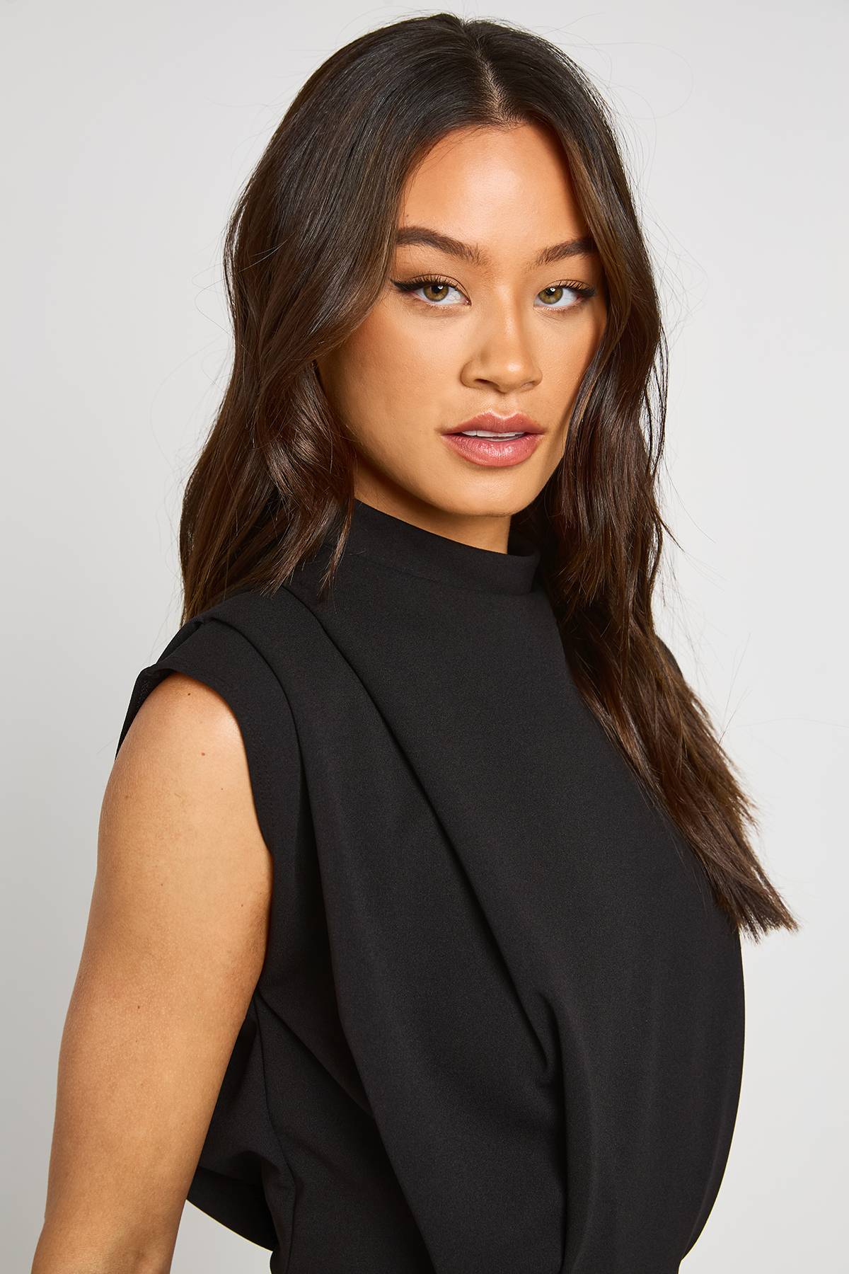 boohoo Combinaison-short Tall Ajustée À Détails Plissés
