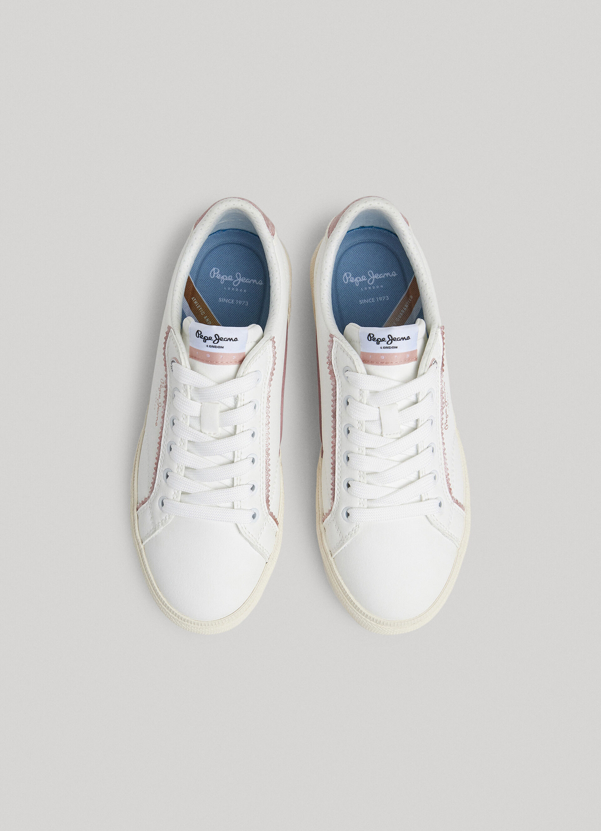Sapatos clássicos Kenton Yusty - brancos