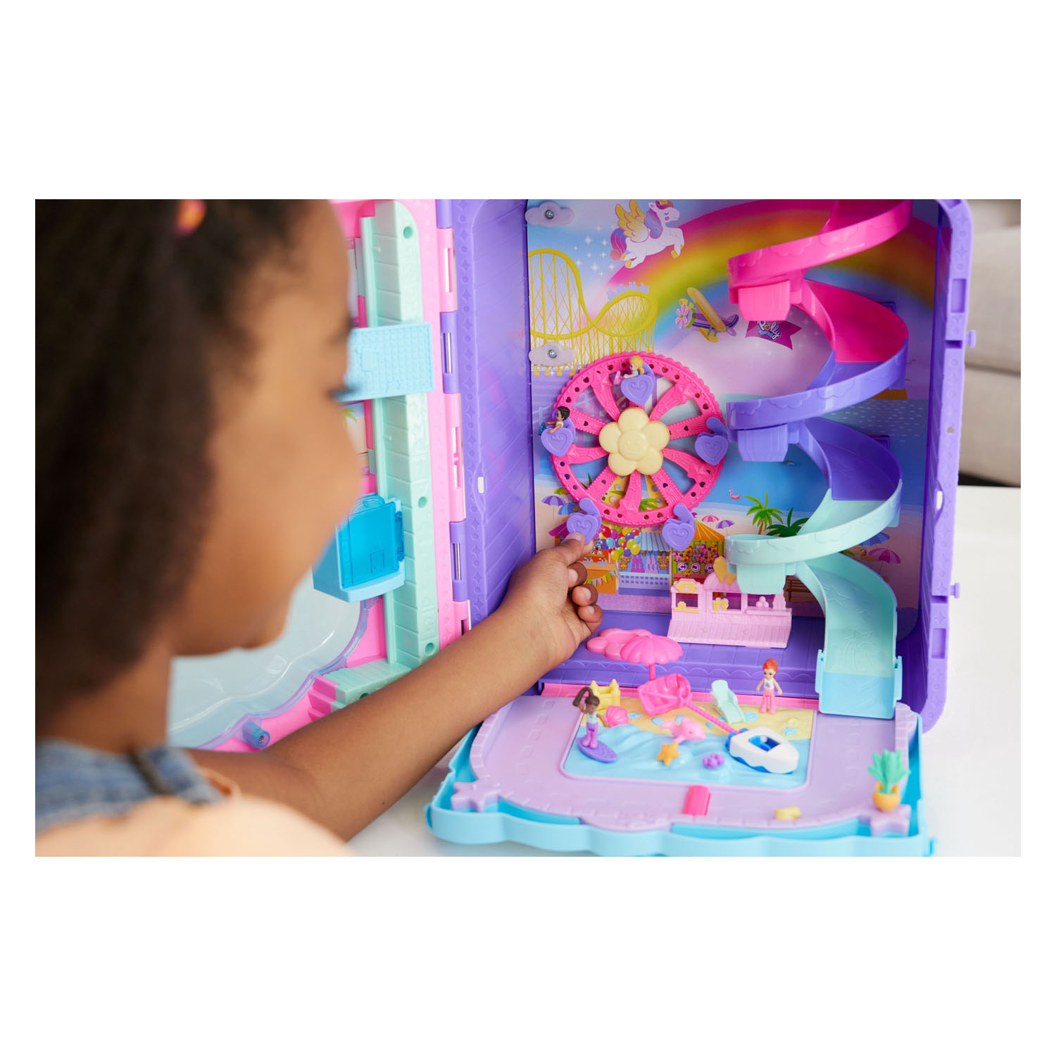 Polly Pocket Pollyville Resort Rolkoffer Speelset