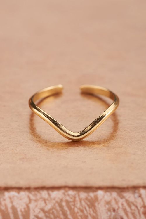Ring met V shape